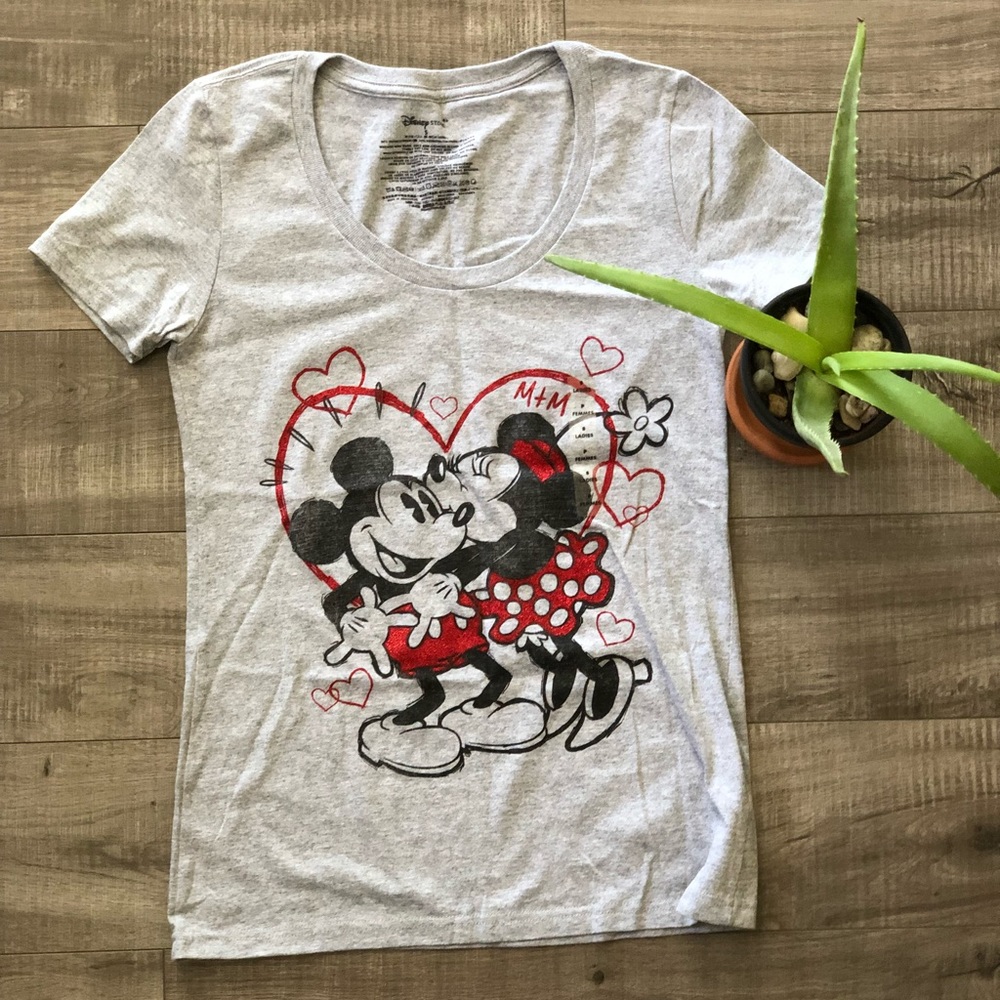 Mickey & Minnie shirt /size S